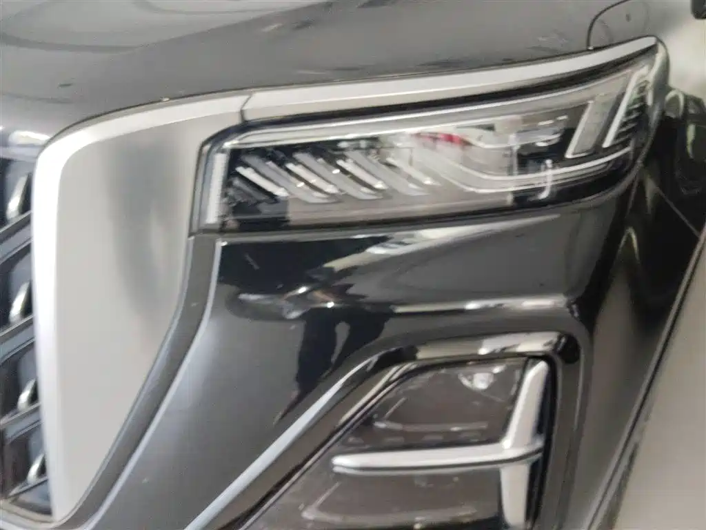 Hongqi HS5 2023 2.0T four-wheel drive flag collar Pro version купить на сайте DeffCars
