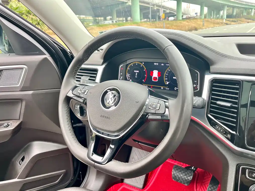 Touron 2020 facelift 380TSI four-wheel drive luxury version купить на сайте DeffCars