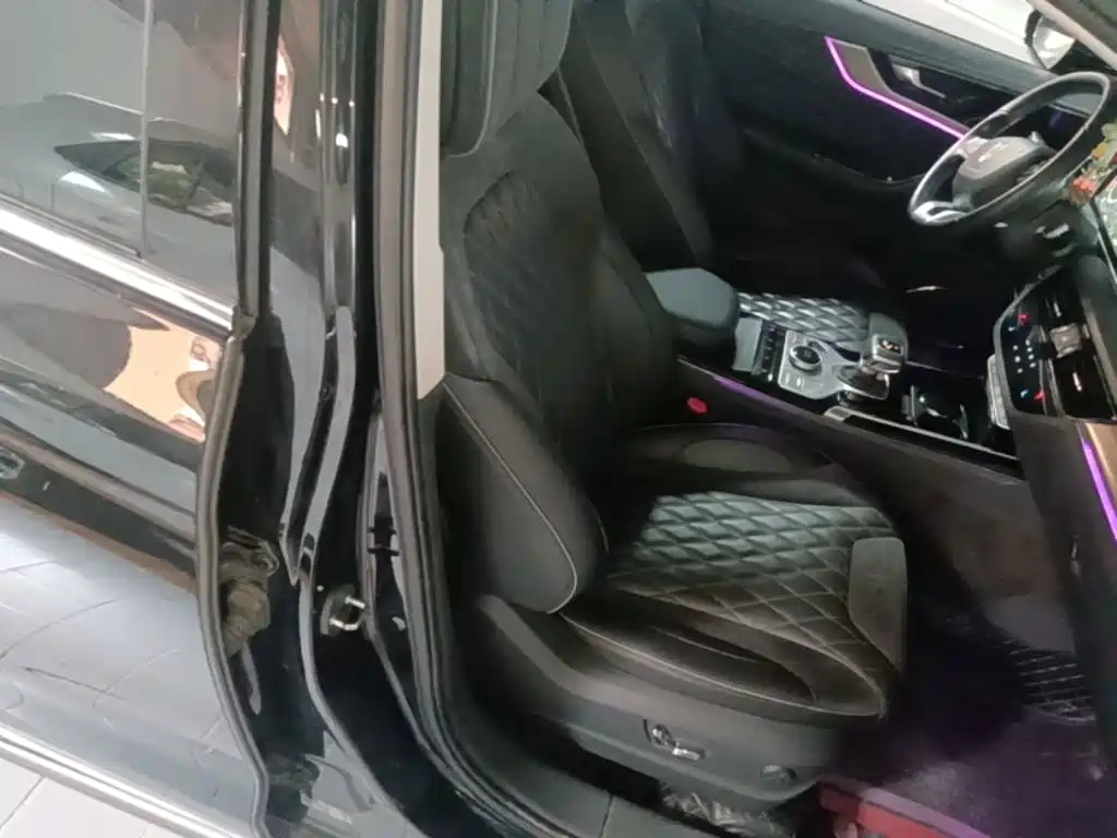 Red Flag Hongqi HS5 2019 2.0T Zhilian Edition купить на сайте DeffCars