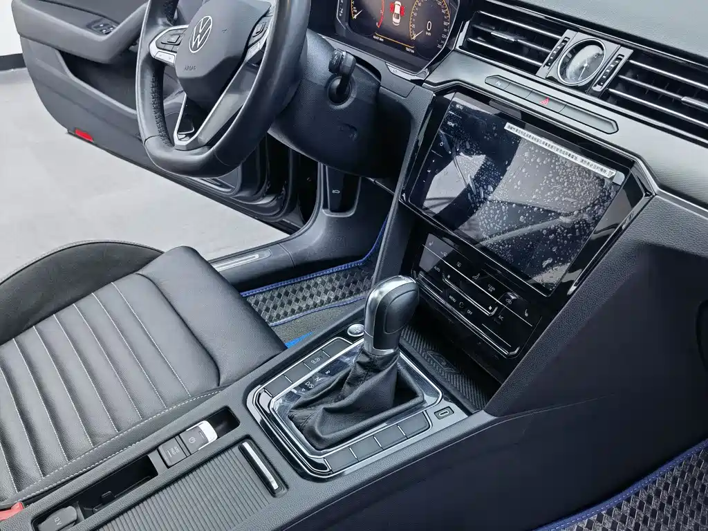 Magotan 2021 330TSI DSG 30th Anniversary Edition купить на сайте DeffCars