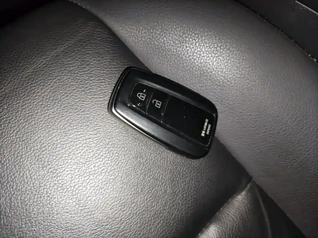 RAV4 Rongfang 2020 2.0L CVT two-wheel drive premium version купить на сайте DeffCars