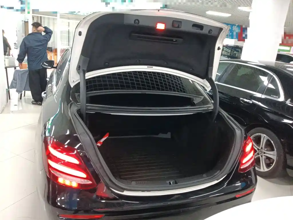 Mercedes-Benz E-Class 2019 E 300 L Sporty and Stylish купить на сайте DeffCars