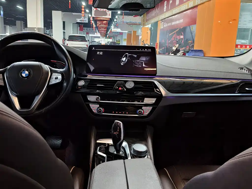 BMW 5 Series 2021 525Li Luxury Package купить на сайте DeffCars