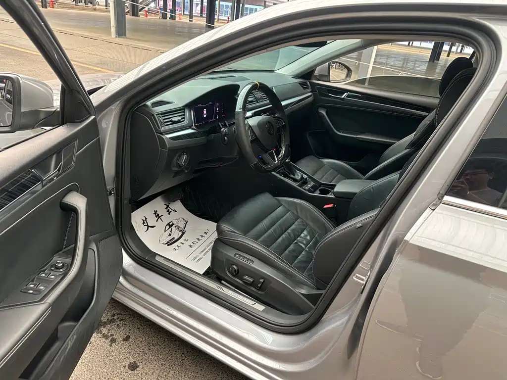 Super 2022 TSI330 DSG luxury version купить на сайте DeffCars