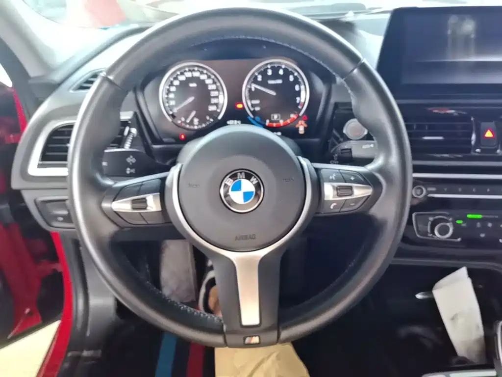 BMW 1 Series 2022 120i M Sport Night Edition купить на сайте DeffCars