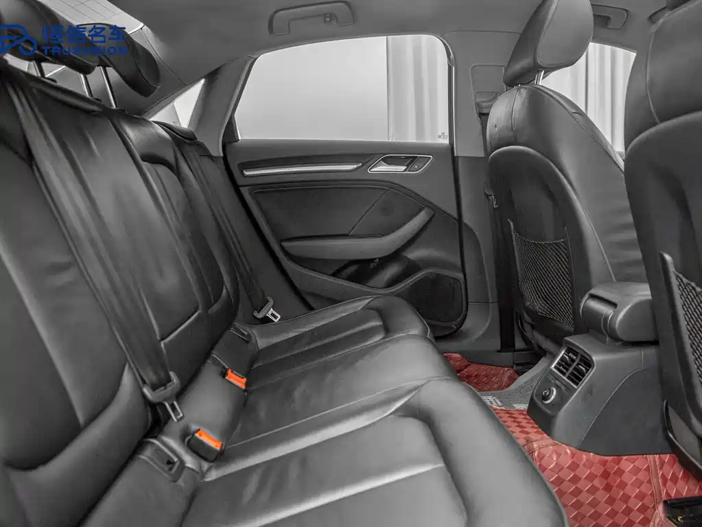 Audi A3 2018 30th Anniversary Model Limousine 35 TFSI Fashion Model купить на сайте DeffCars