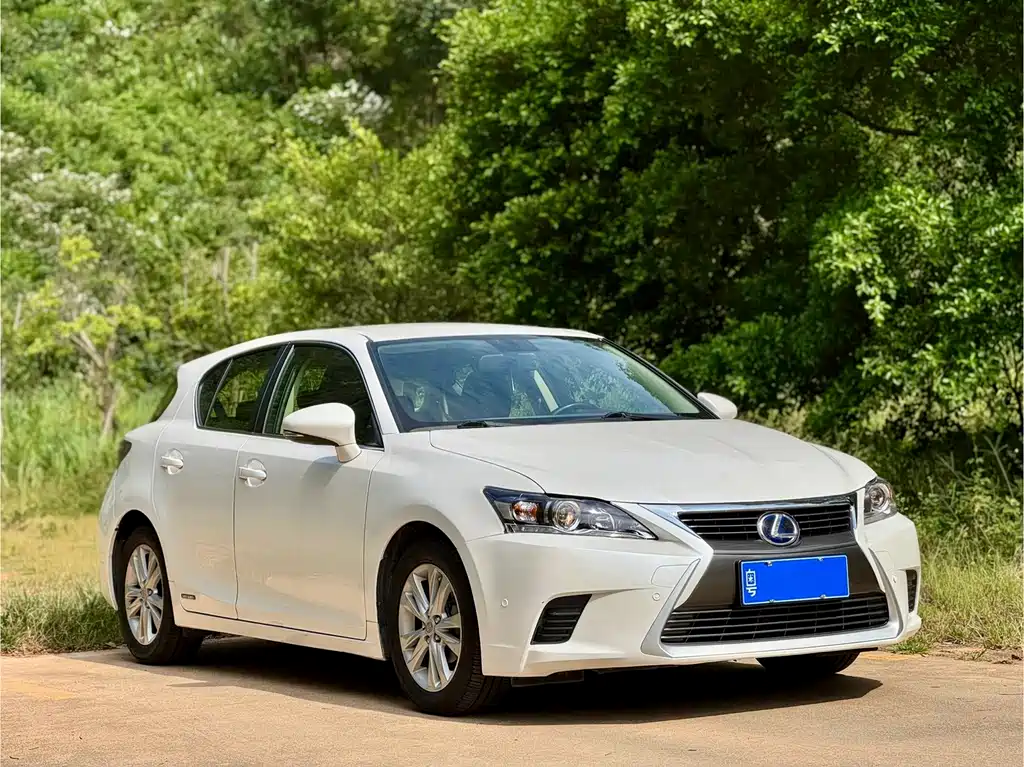 Lexus CT 2014 CT200h Elite Edition Monochrome купить на сайте DeffCars