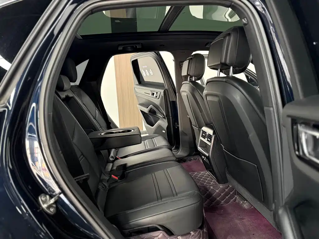 Cayenne New Energy 2020 Cayenne E-Hybrid 2.0T купить на сайте DeffCars