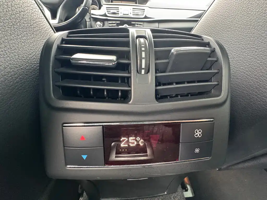 Mercedes-Benz E-Class 2015 E 320 L Sports Luxury купить на сайте DeffCars