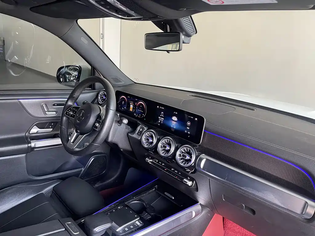 Mercedes-Benz GLB 2020 facelift GLB 200 fashion model купить на сайте DeffCars