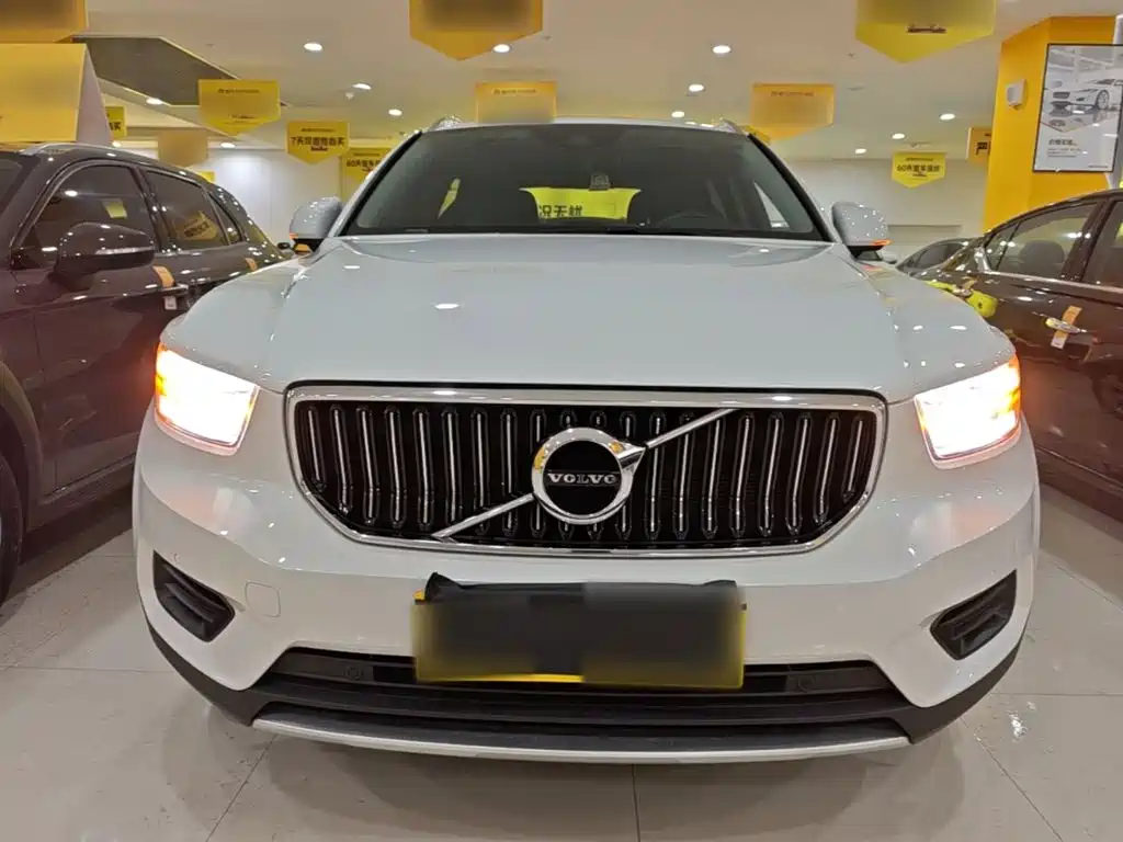 Volvo XC40 2021 T4 four-wheel drive smart travel fashion version купить на сайте DeffCars