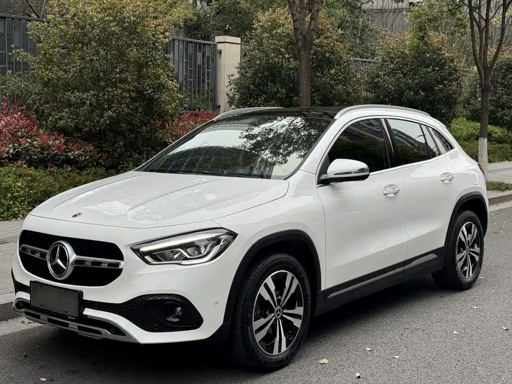 Mercedes-Benz GLA 2020 GLA 200 купить на сайте DeffCars