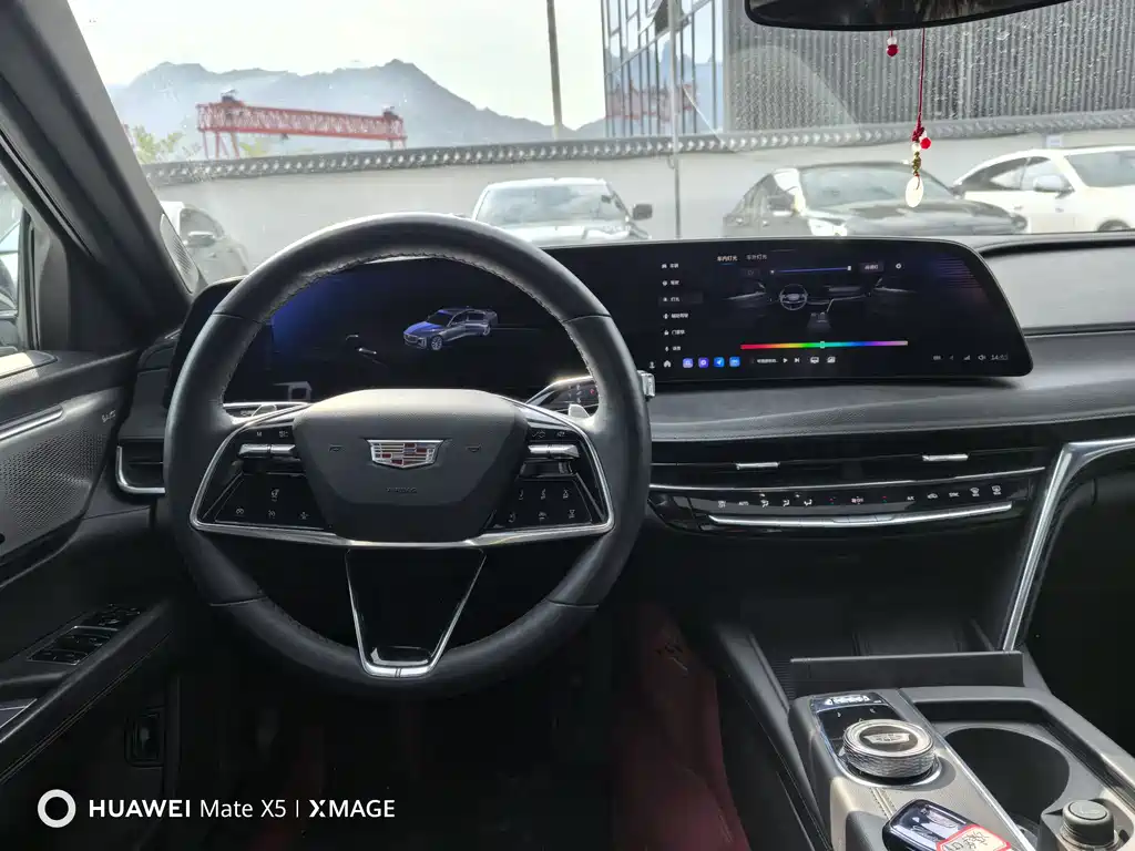 Cadillac CT6 2023 28T Fashion Model купить на сайте DeffCars