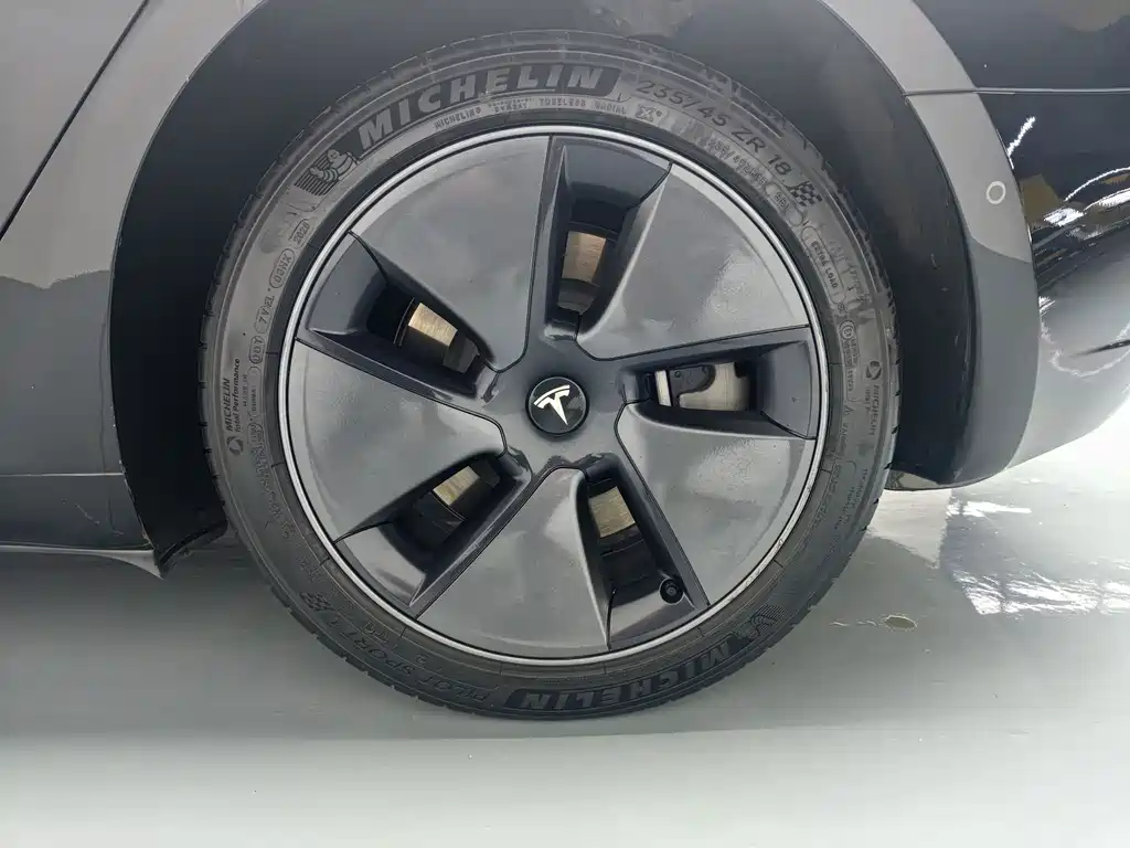 Model 3 2022 rear-wheel drive version купить на сайте DeffCars