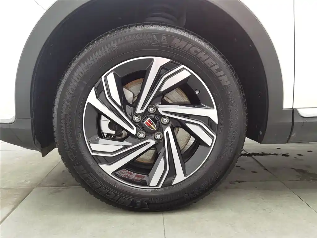 Hongqi HS5 2022 facelift 2.0T Zhilian Flagship Edition купить на сайте DeffCars
