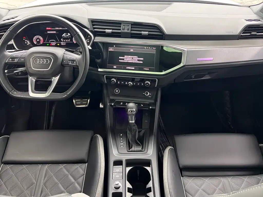 Audi Q3 2024 35 TFSI Fashionable and Dynamic купить на сайте DeffCars