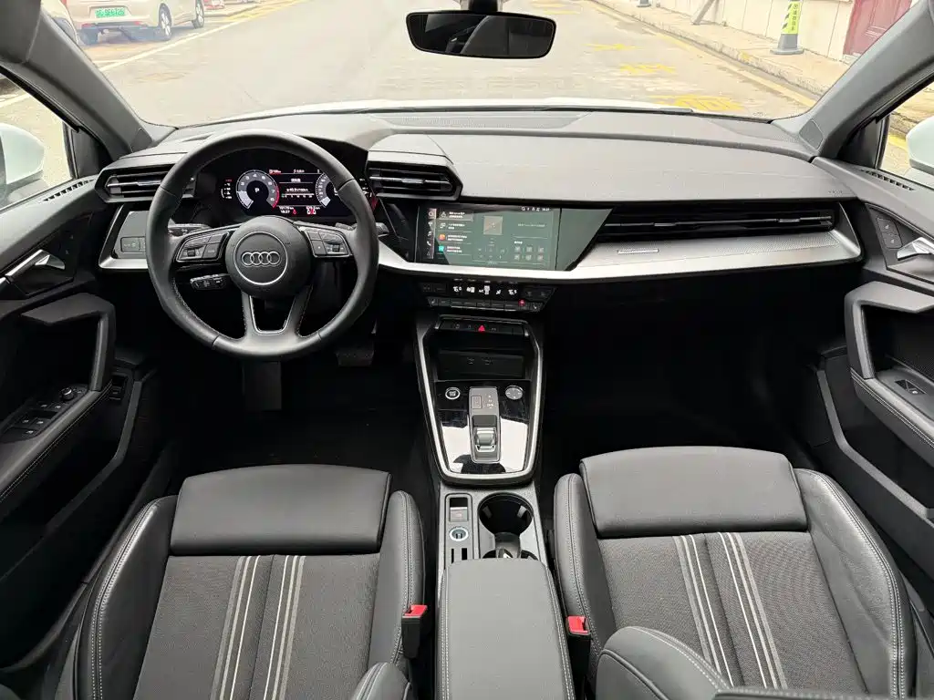 Audi A3 2023 facelift Sportback 35 TFSI stylish and sporty купить на сайте DeffCars
