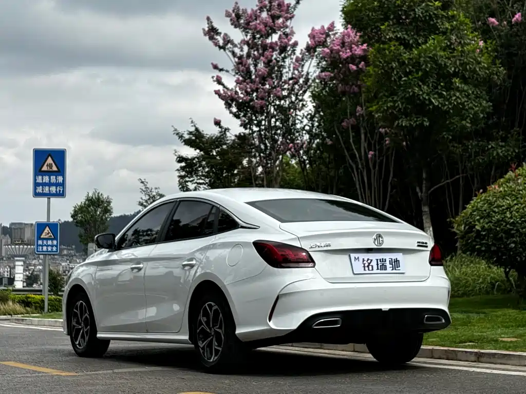MG5 2021 facelift 180DVVT CVT Youth Deluxe Edition купить на сайте DeffCars