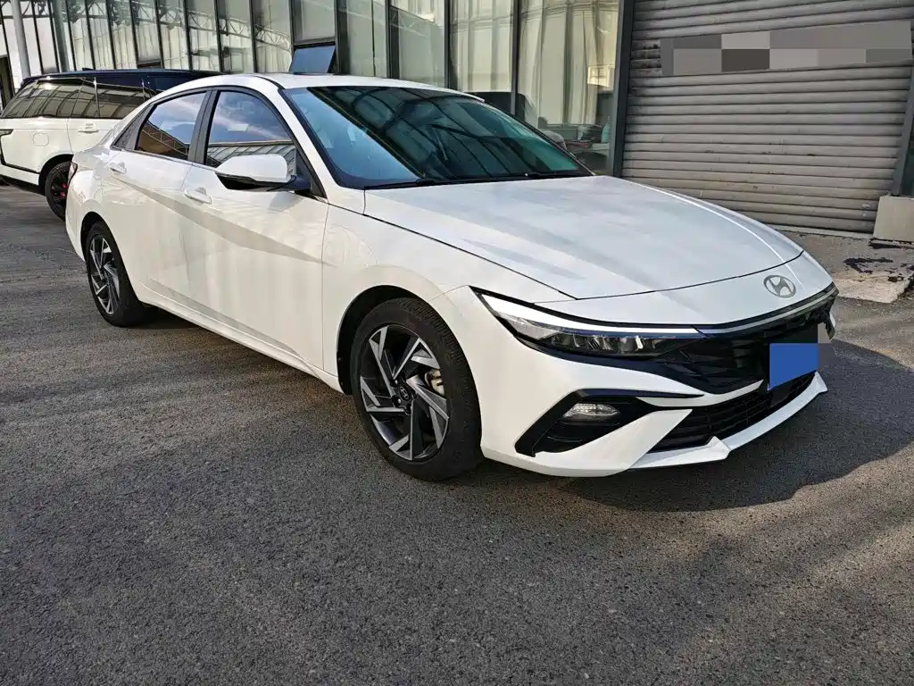 Elantra 2023 1.5L CVT GLS Leading Edition купить на сайте DeffCars