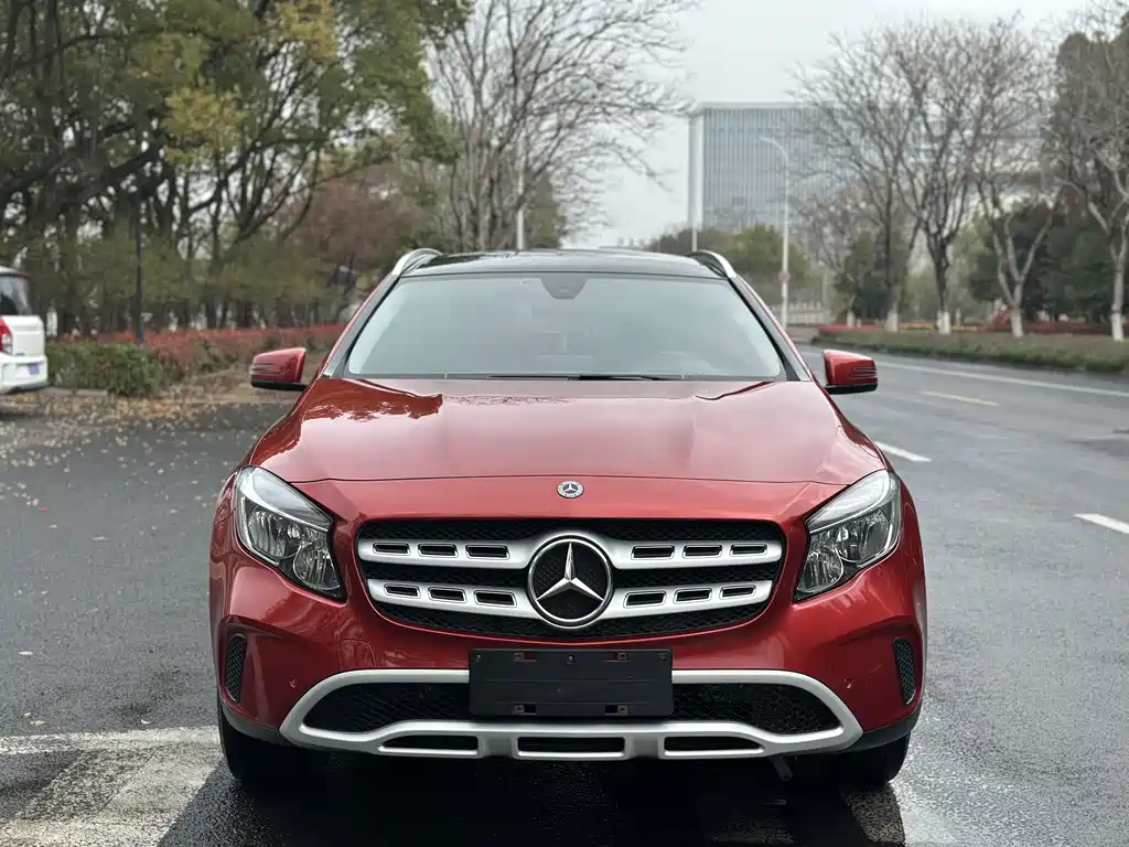 Mercedes-Benz GLA 2018 GLA 200 Dynamic купить на сайте DeffCars