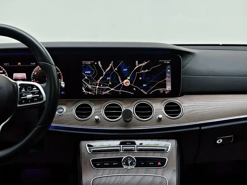 Mercedes-Benz E-Class 2019 facelift E 300 L fashionable model купить на сайте DeffCars