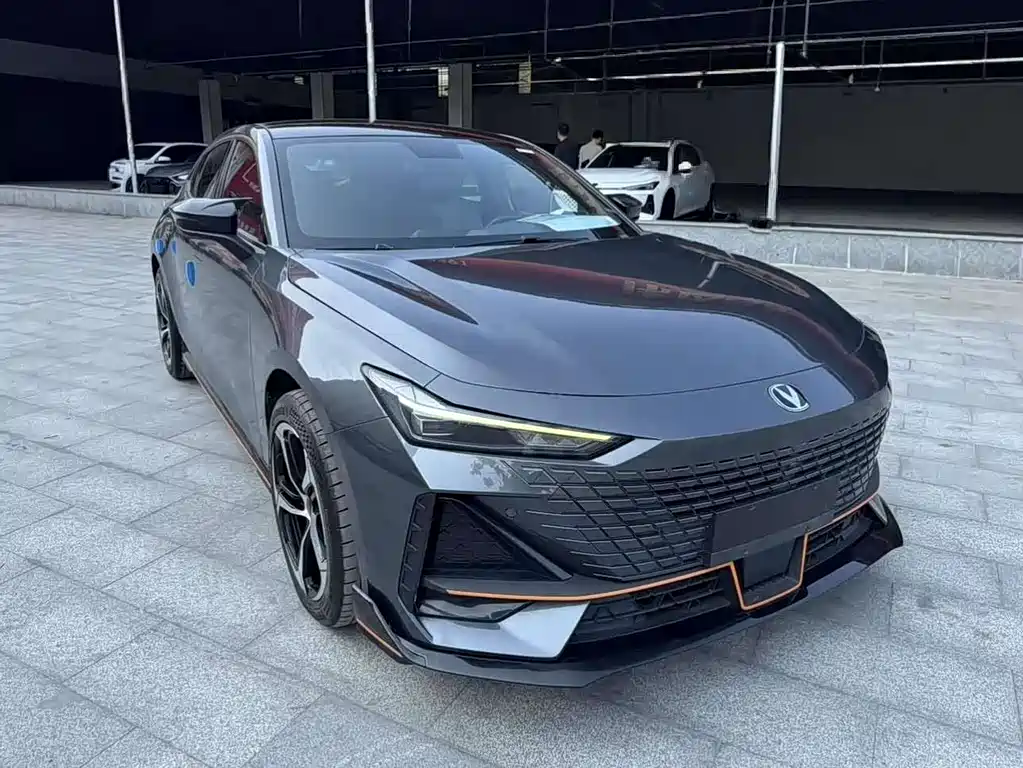 Changan UNI-V 2022 1.5T sports version купить на сайте DeffCars