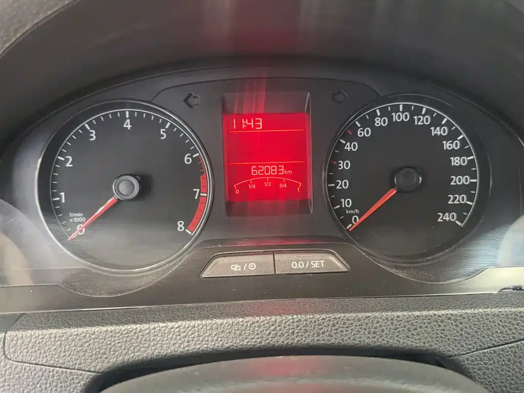 Santana 2015 1.4L Manual Fashion Edition купить на сайте DeffCars