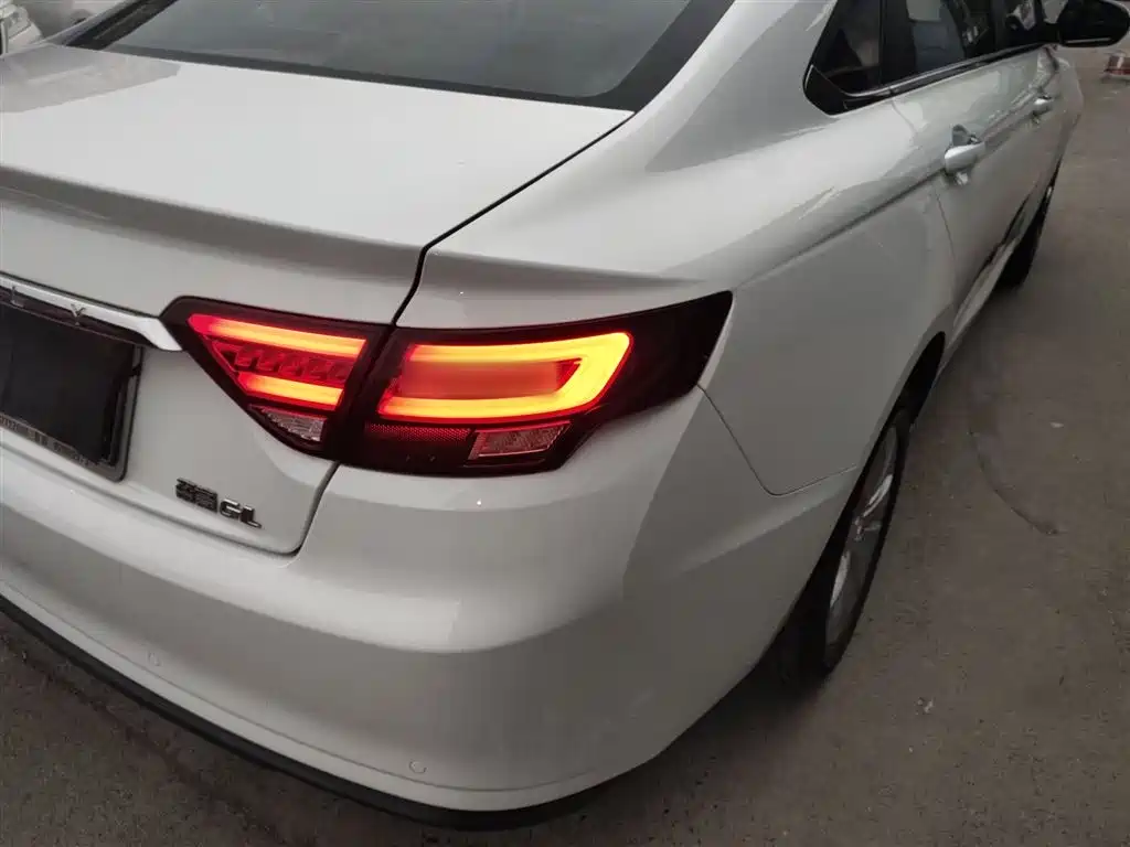 Emgrand GL 2021 UP 1.4T CVT luxury model купить на сайте DeffCars