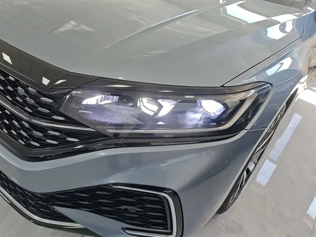 Passat 2022 330TSI Starry Sky Elite Edition купить на сайте DeffCars
