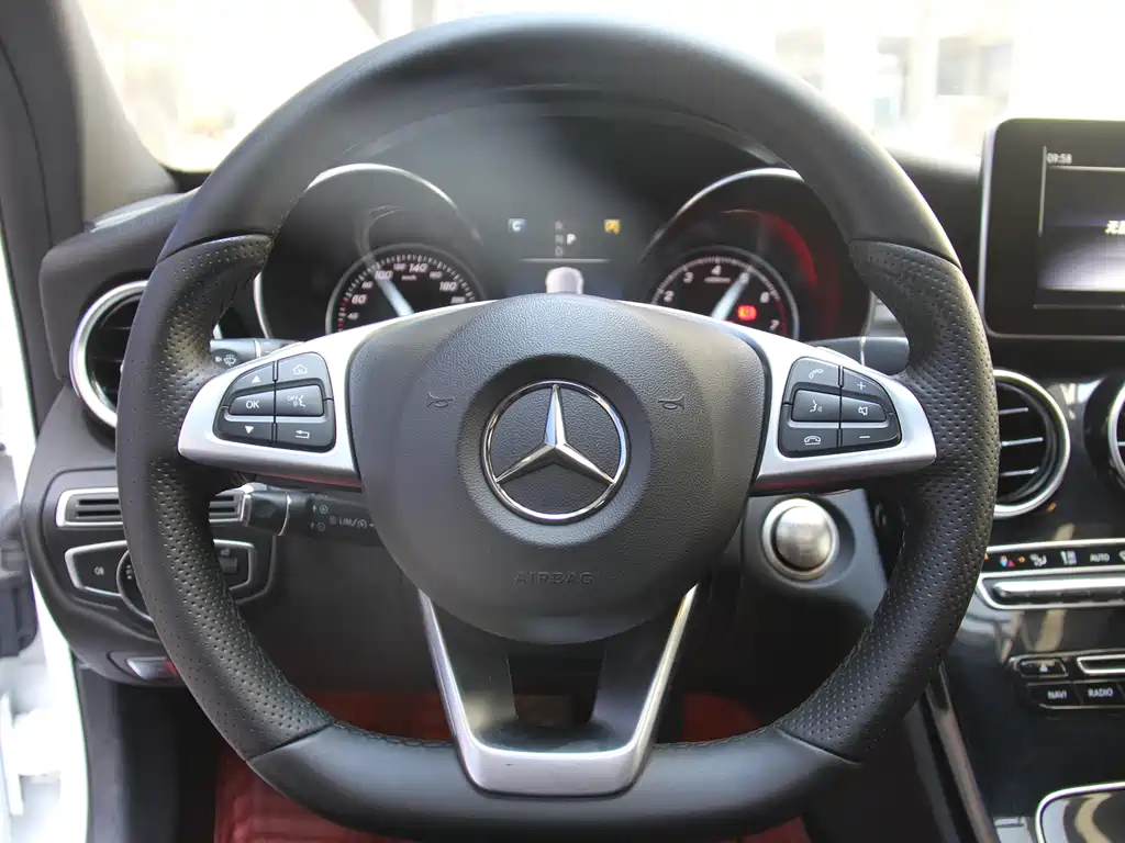 Mercedes-Benz C-Class 2018 C 200 Sports Edition купить на сайте DeffCars