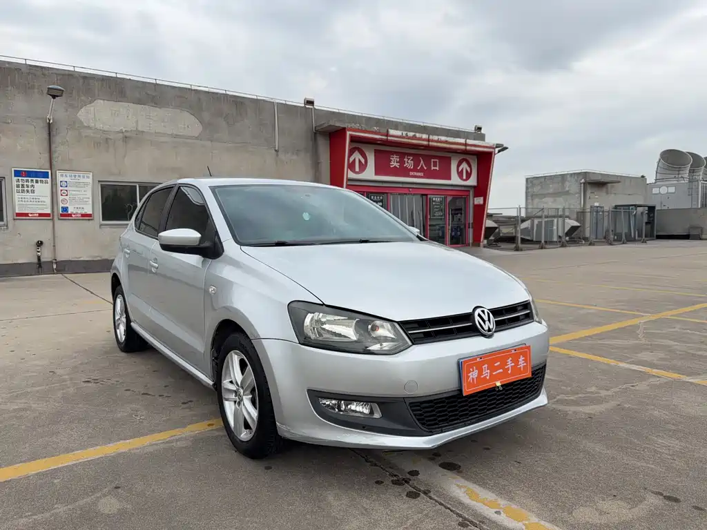 Polo 2011 1.4L automatic stylish version купить на сайте DeffCars