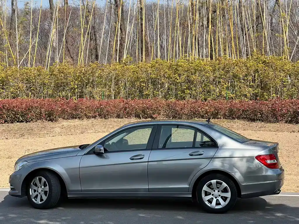 Mercedes-Benz C-Class 2013 C 180 CGI Classic купить на сайте DeffCars