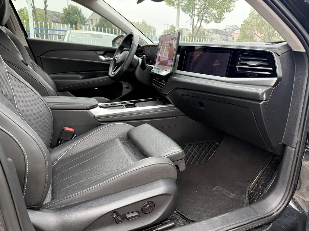 Passat 2025 Pro 380TSI Long Yao Edition купить на сайте DeffCars