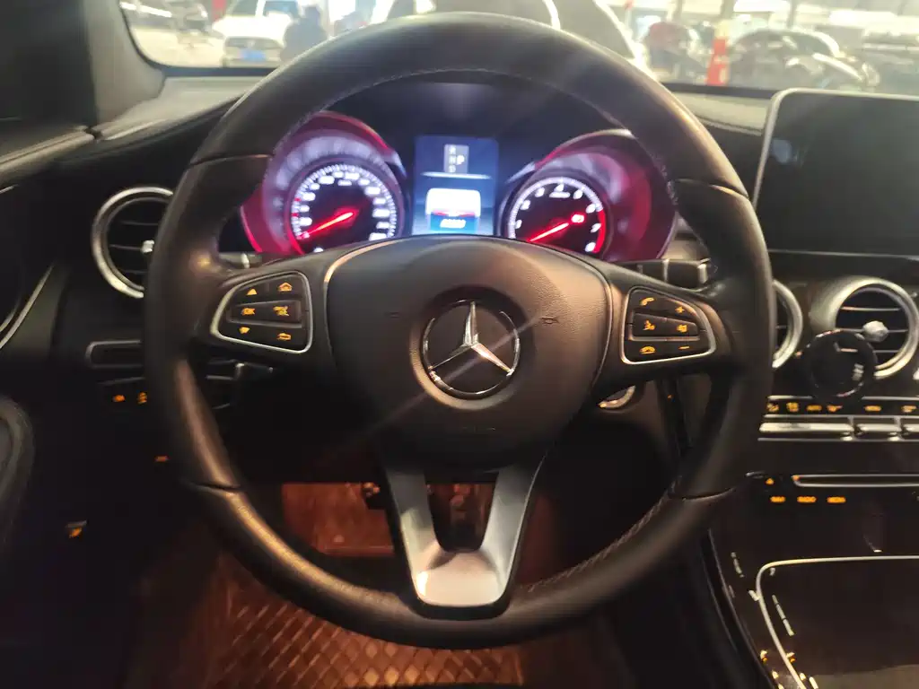 Mercedes-Benz GLC 2019 GLC 260 L 4MATIC Dynamic купить на сайте DeffCars