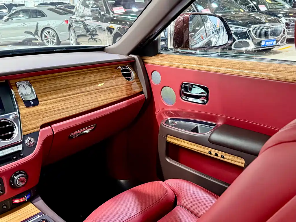 Ghost 2018 6.6T long wheelbase version купить на сайте DeffCars