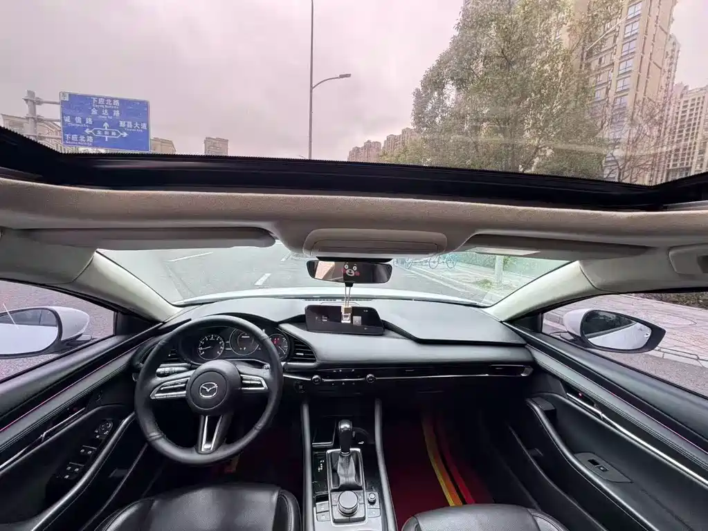 Mazda3 Angkesela 2021 2.0L Automatic Premium Edition купить на сайте DeffCars