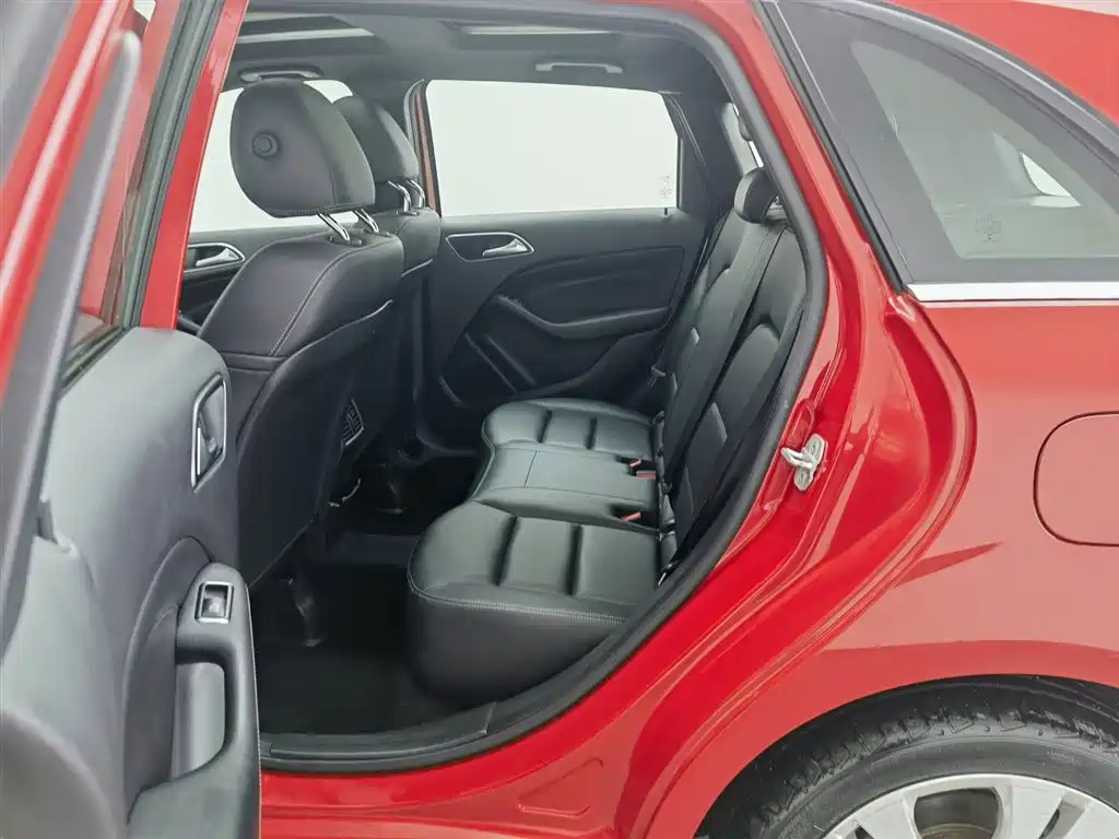 Mercedes-Benz B-Class 2015 B 200 Fashion Model купить на сайте DeffCars