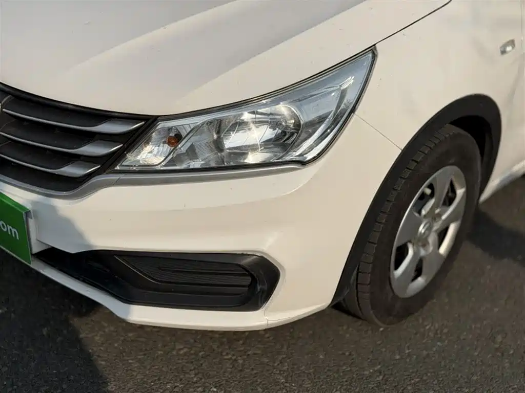 Baojun 310 2016 1.2L manual comfort model купить на сайте DeffCars
