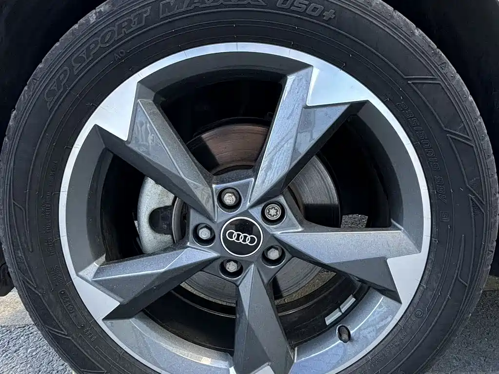 Audi Q3 2022 35 TFSI Fashionable and Dynamic купить на сайте DeffCars