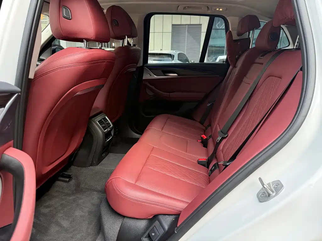 BMW X3 2023 Facelift xDrive30i Leading M Night Package купить на сайте DeffCars