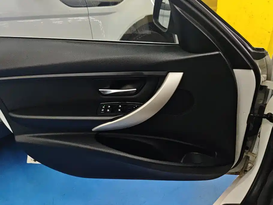 BMW 3 Series 2015 320Li Fashion Model купить на сайте DeffCars