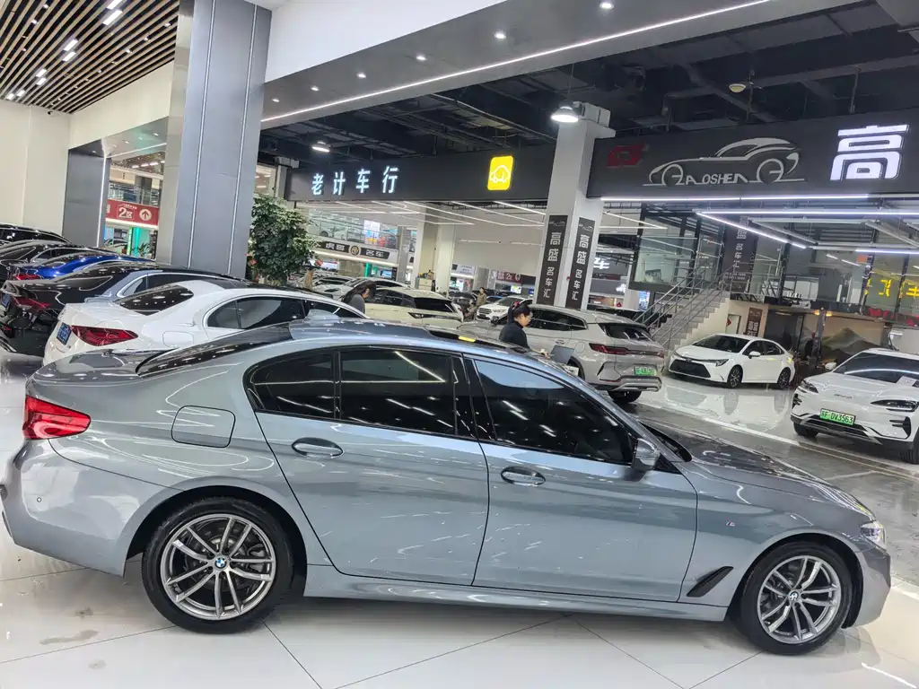 BMW 5 Series Imported 2019 525i M Sports Package купить на сайте DeffCars
