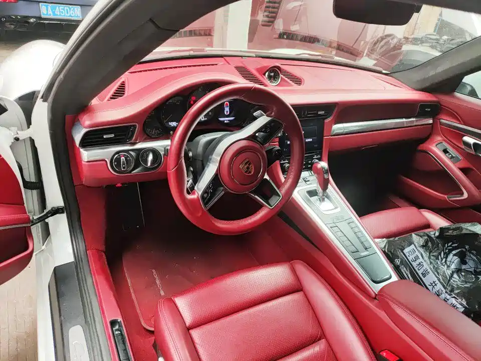Porsche 911 2016 Carrera 3.0T купить на сайте DeffCars