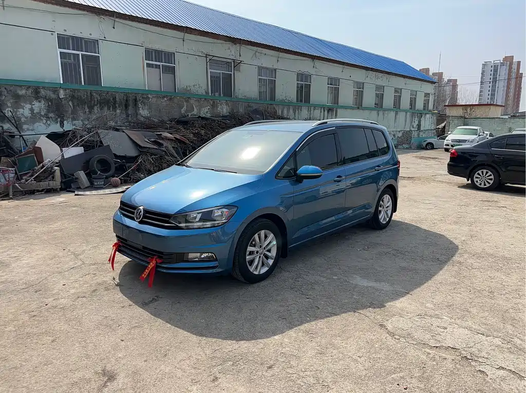 Touran 2021 Touran L 280TSI DSG Fashion Edition 7 seats купить на сайте DeffCars