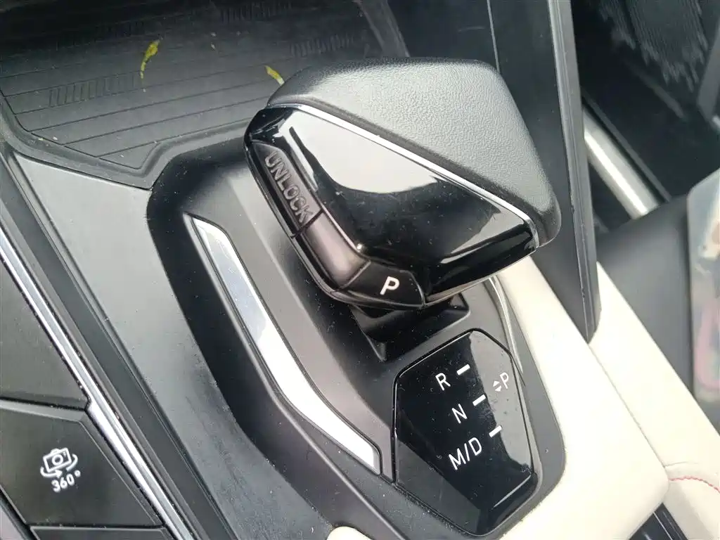 Lynk & Co 06 2020 1.5T Yao Halo купить на сайте DeffCars