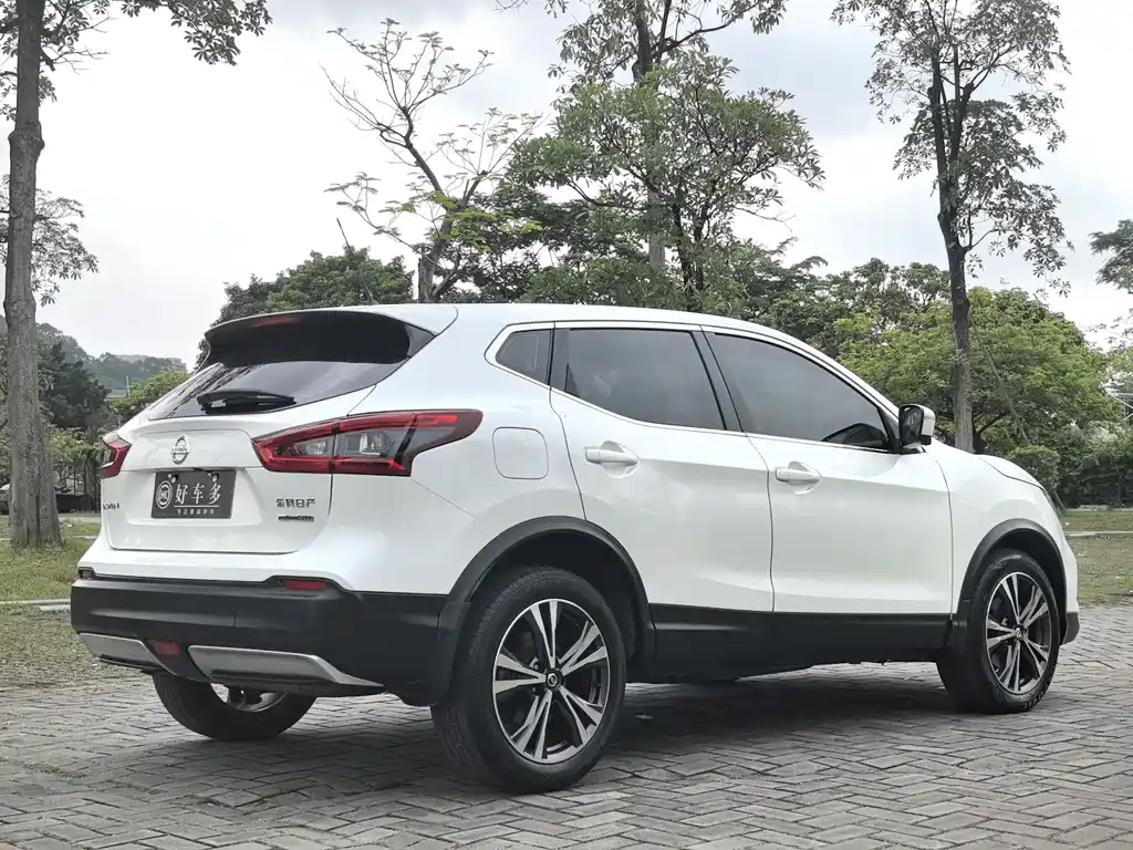 Qashqai 2019 2.0L CVT Deluxe Edition купить на сайте DeffCars