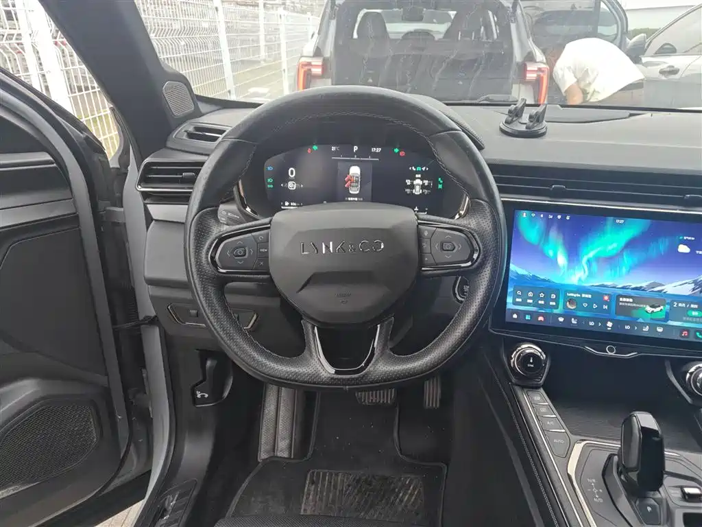 Lynk & Co 01 2023 1.5TD EM-F PM купить на сайте DeffCars