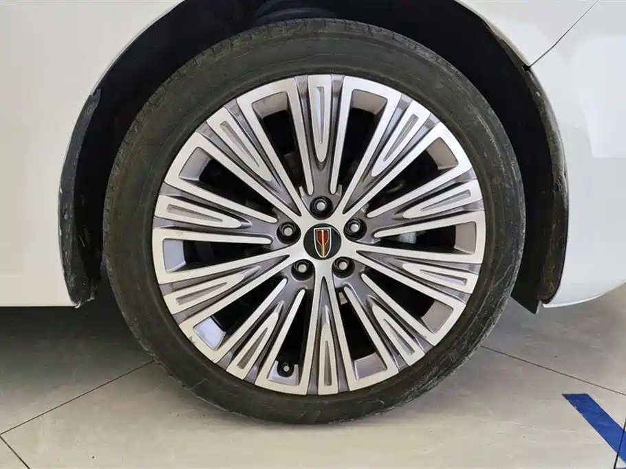 Hongqi H5 2022 classic model facelift 1.5T DCT flag rhyme version купить на сайте DeffCars