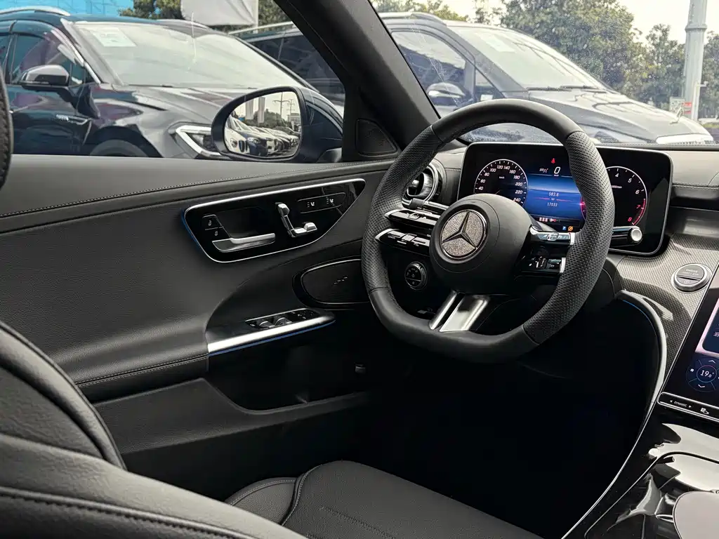 Mercedes-Benz C-Class 2024 facelift C 260 L sports version купить на сайте DeffCars