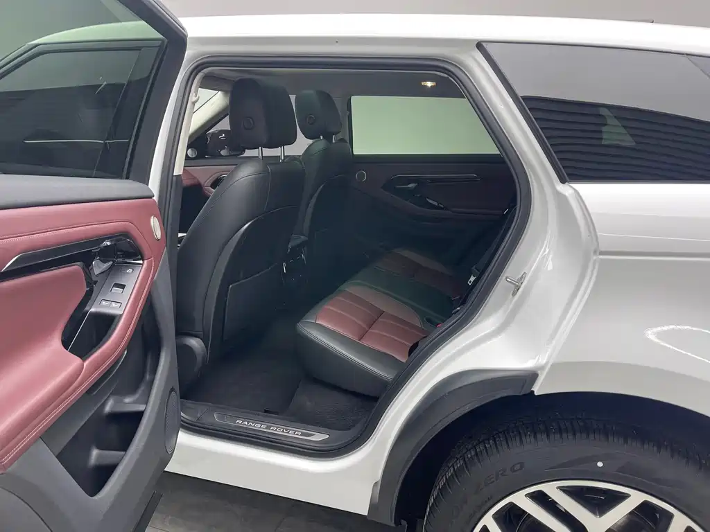 Range Rover Evoque 2023 Evoque L 249PS Luxury Edition купить на сайте DeffCars